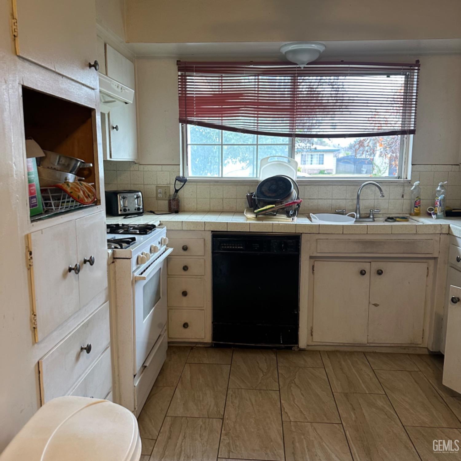 5907 Stacey Street — photo 12