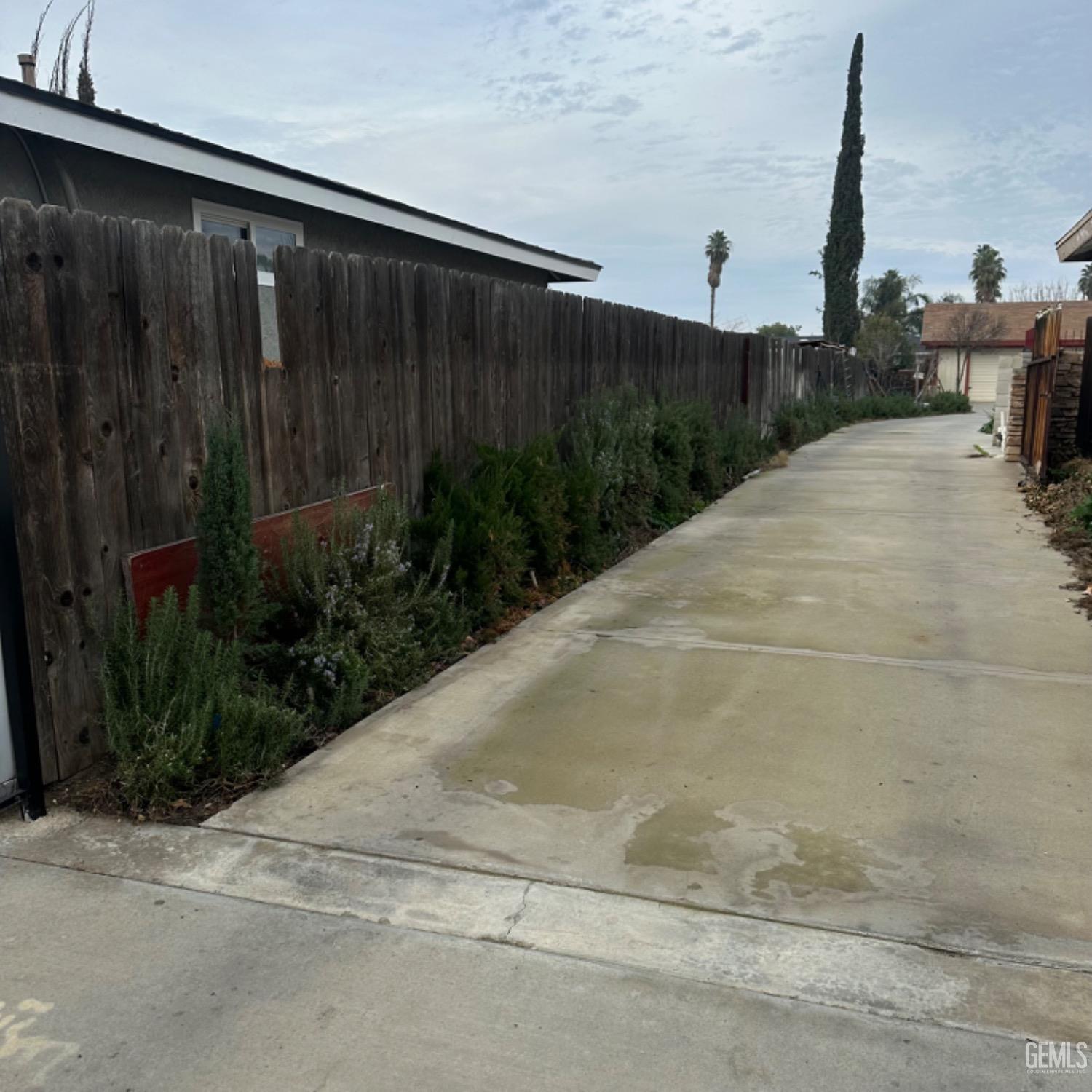 5907 Stacey Street — photo 6