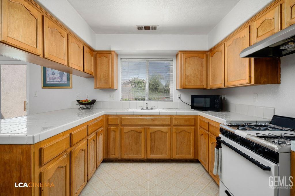 836 Fletcher Street, Mc Farland, CA 93250 — photo 7