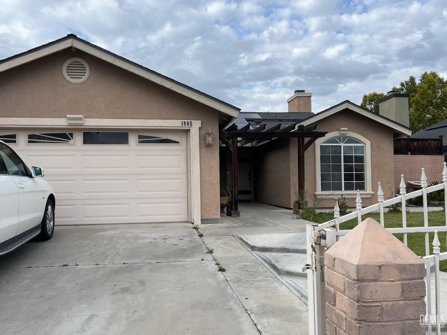 Photo of 1905 12th Avenue, Delano, CA 93215