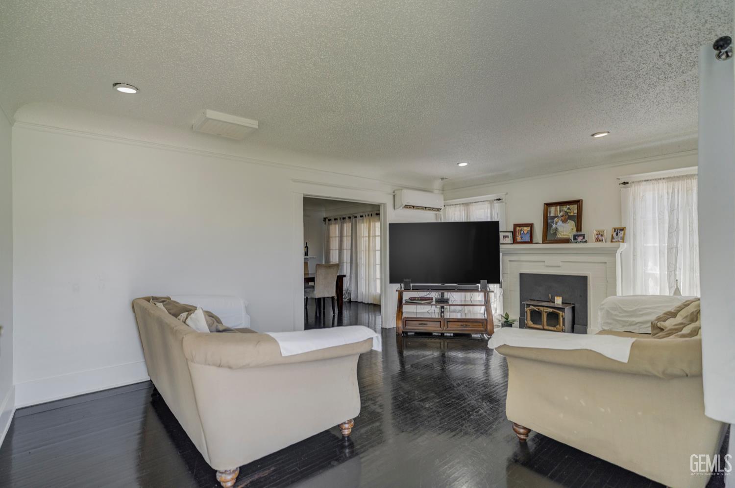 230 Haybert Court, Bakersfield, CA 93304 — photo 4