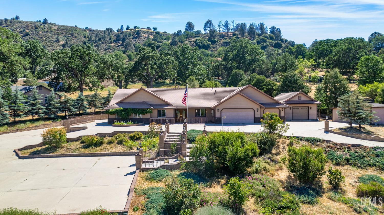 30100 Sunland Way — photo 39