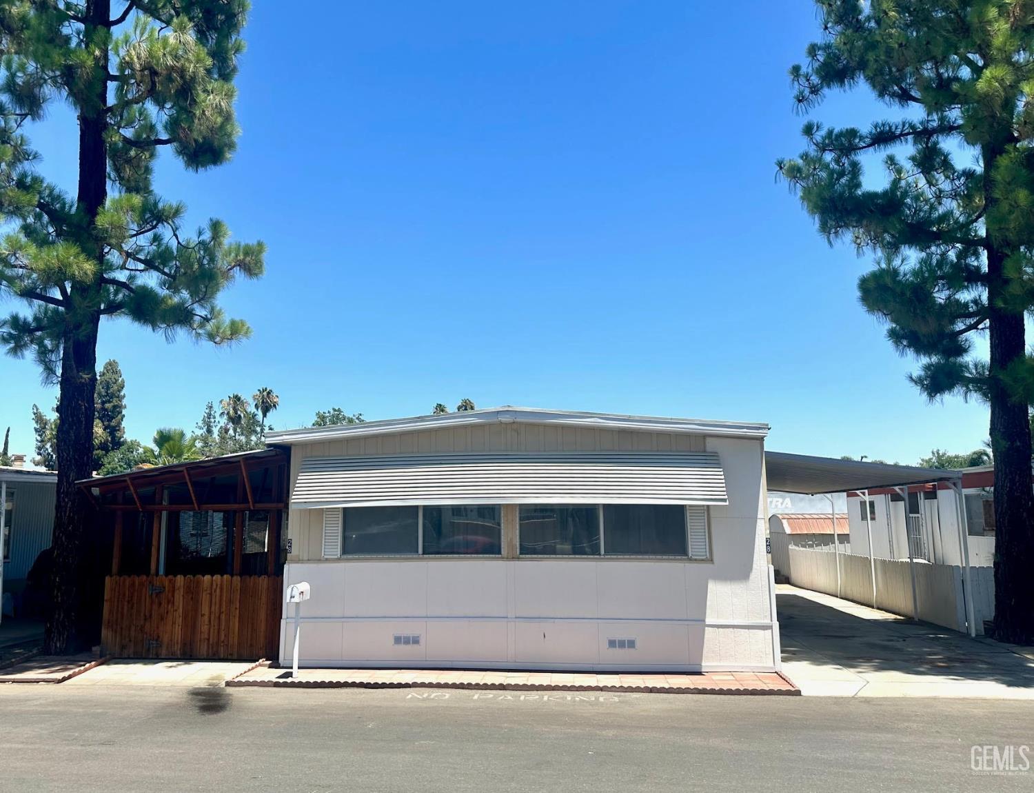 Photo of 2500 Jewetta Avenue, Bakersfield, CA 93312