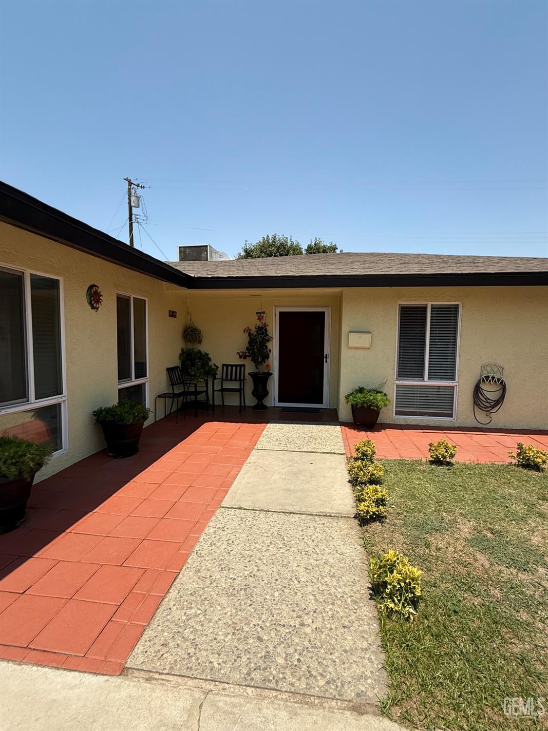 2404 Belvedere Ave — photo 4