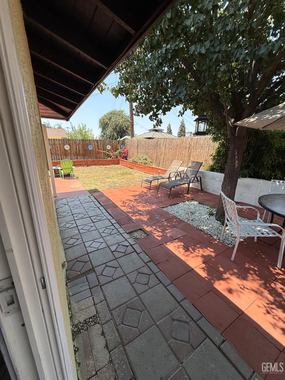 2404 Belvedere Ave — photo 30