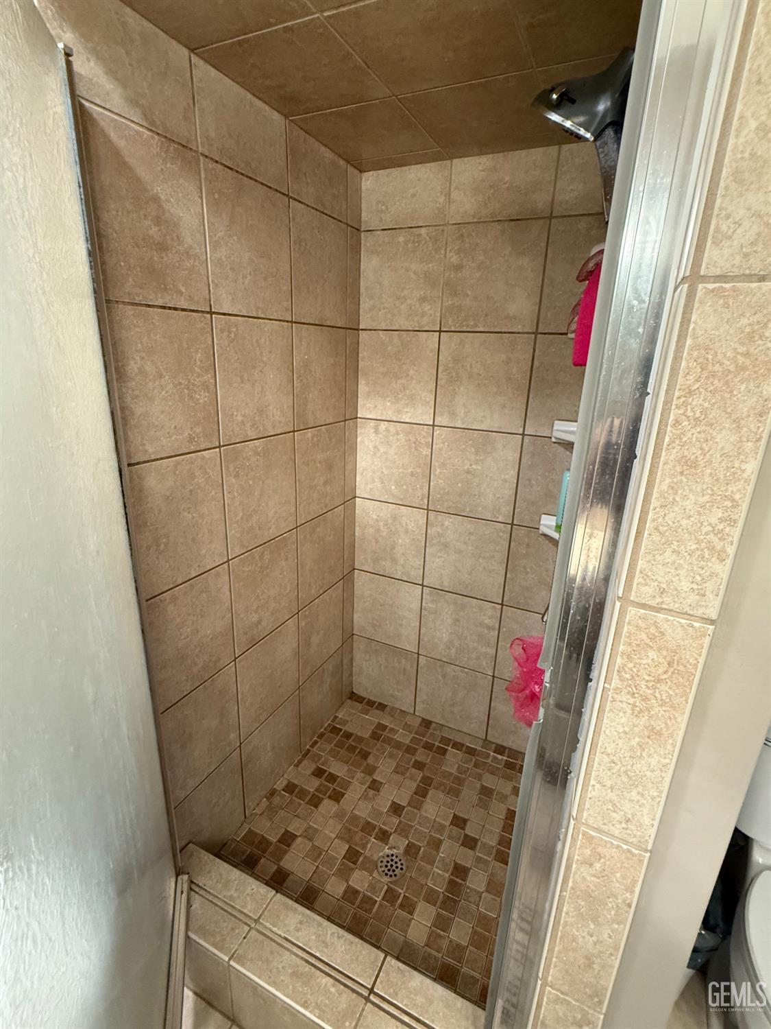 2404 Belvedere Ave — photo 24