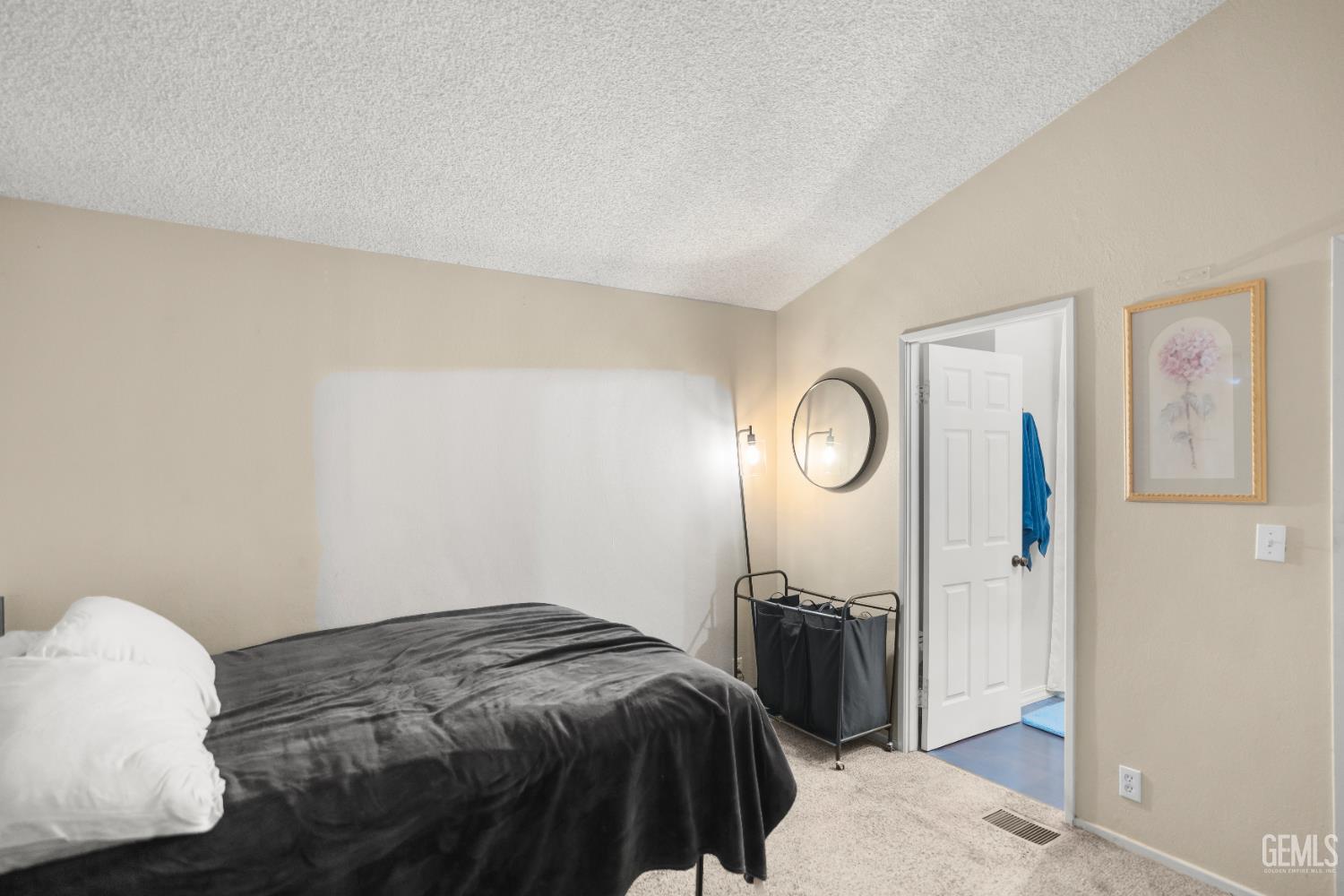 6204 Royal coach Drive, Bakersfield, CA 93306 — photo 18