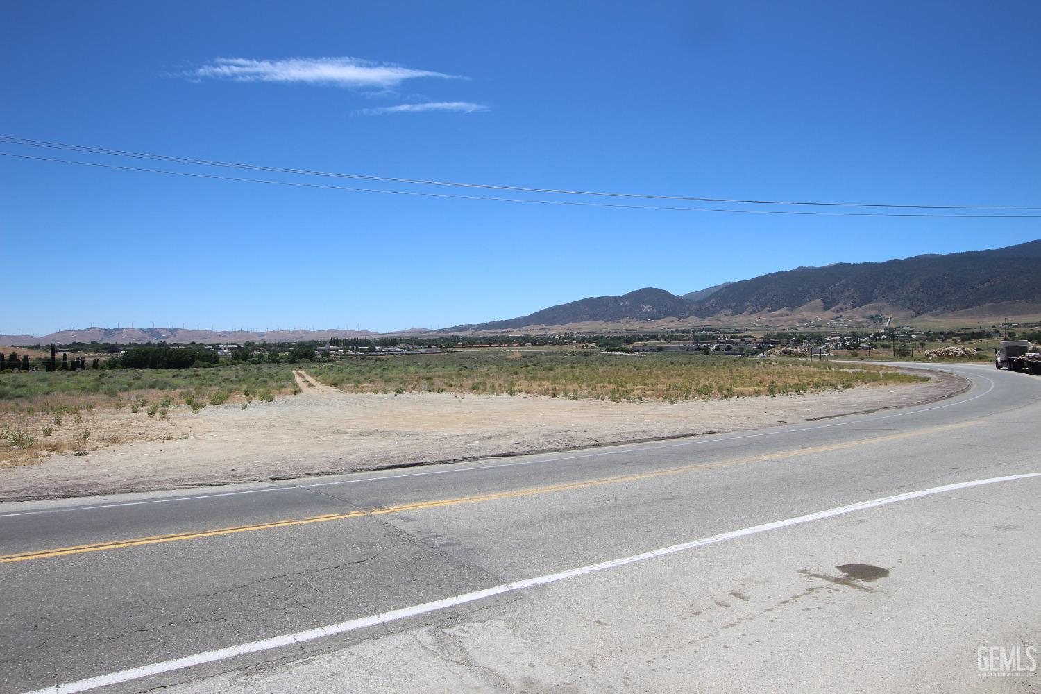 Tucker Rd — photo 4