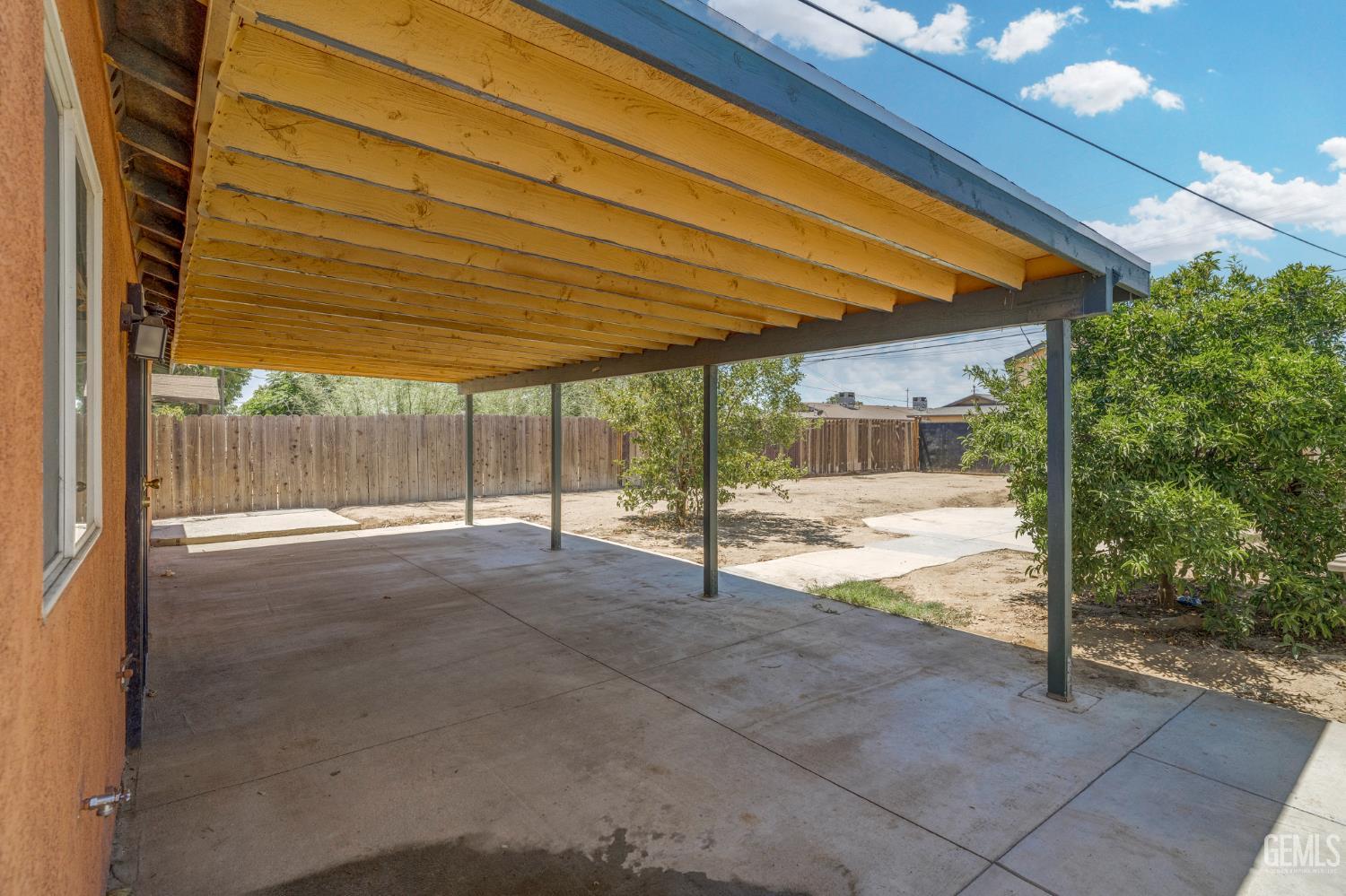 318 Haley, Bakersfield, CA 93307 — photo 23
