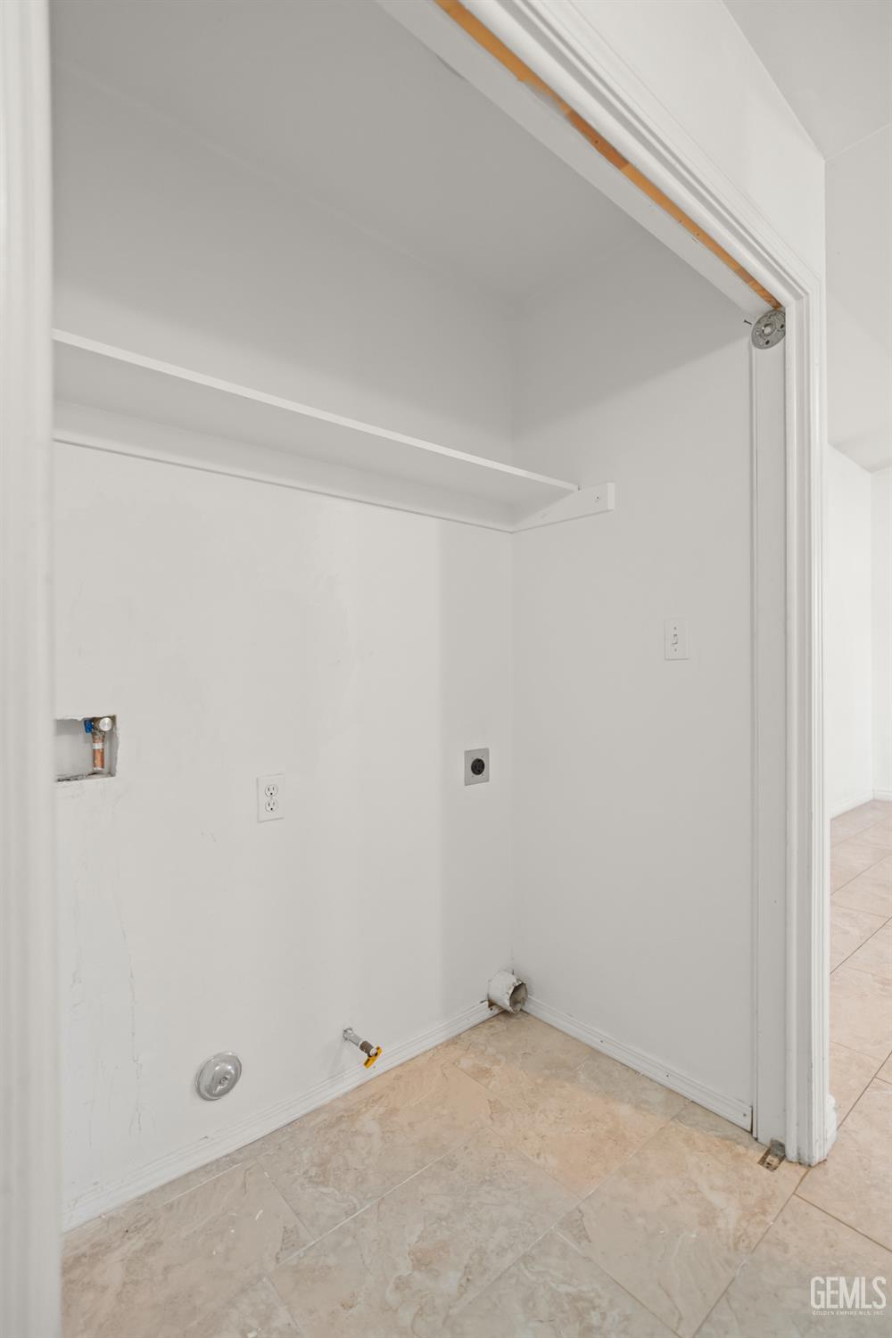 318 Haley, Bakersfield, CA 93307 — photo 15