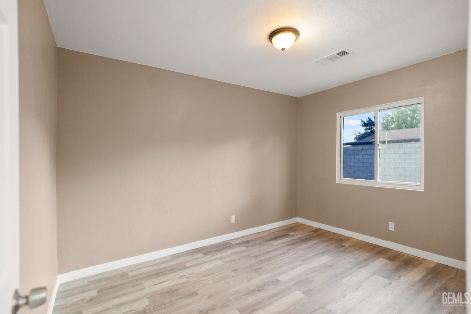 5903 Kirk Street, Bakersfield, CA 93307 — photo 17