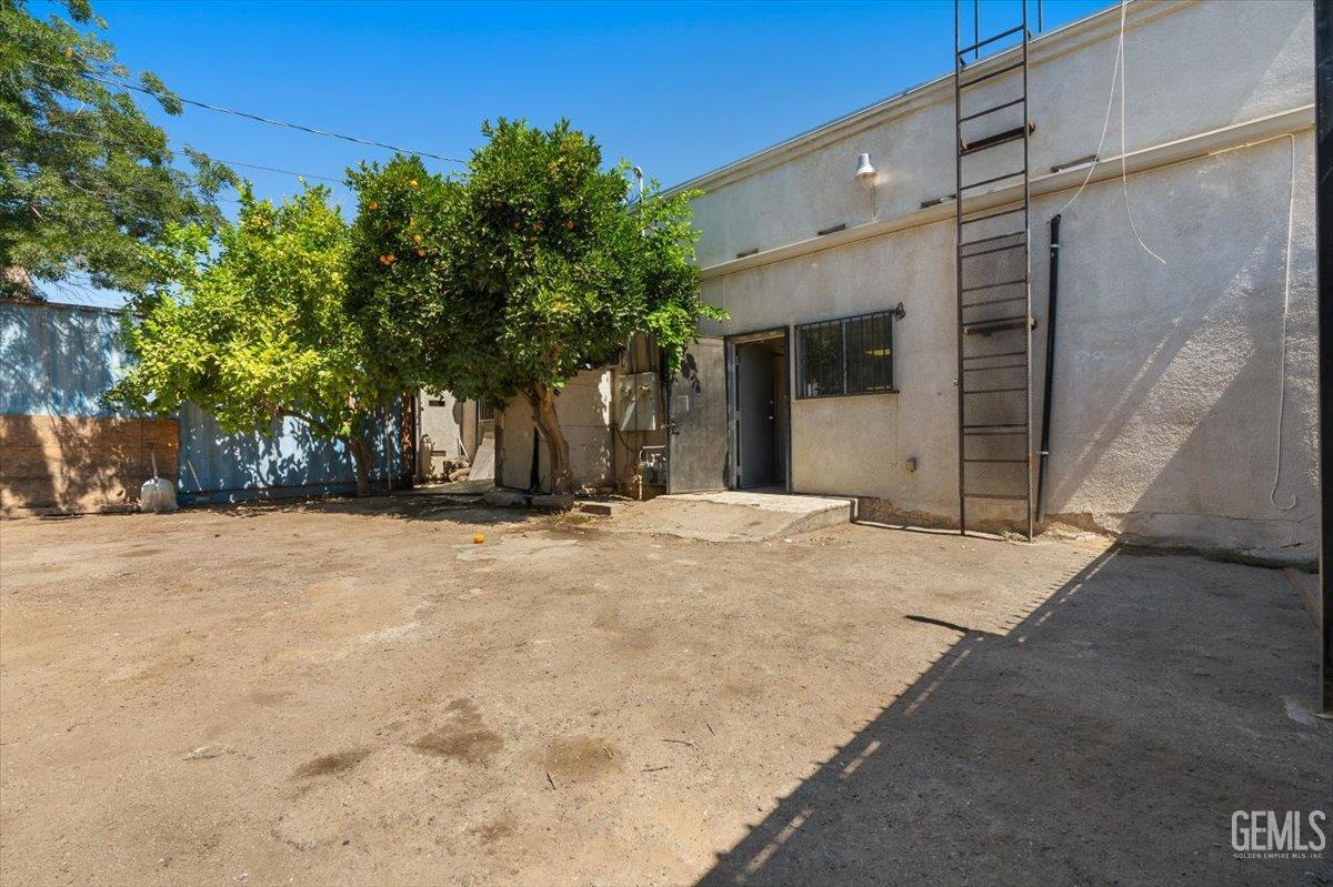 1039 Niles St — photo 13