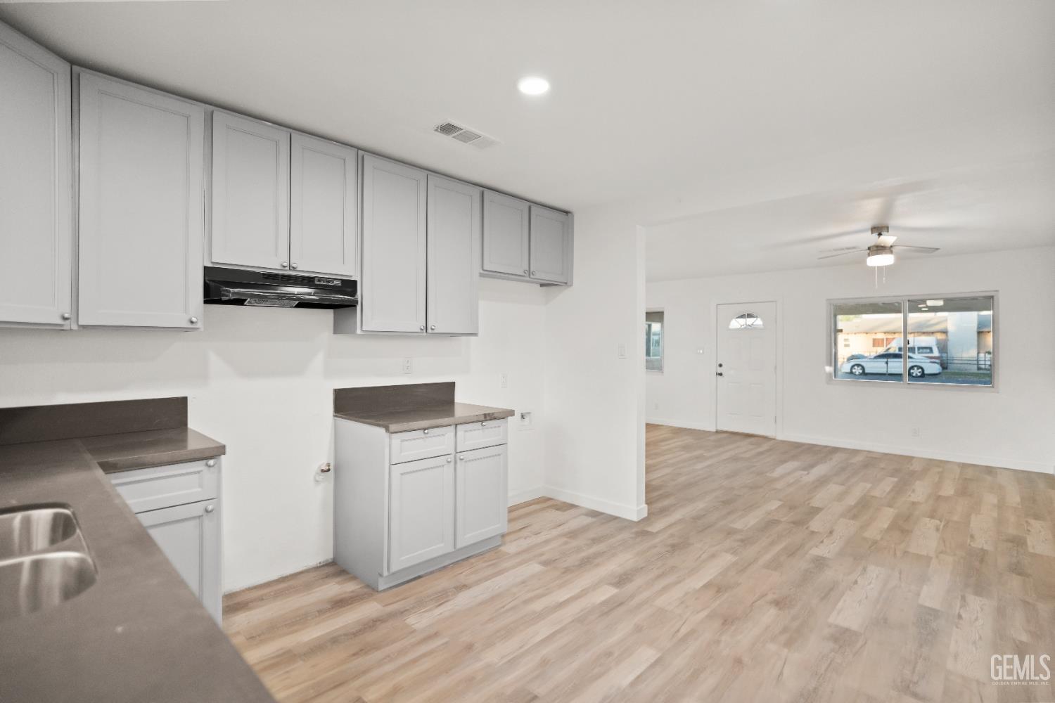 5903 Kirk Street, Bakersfield, CA 93307 — photo 14