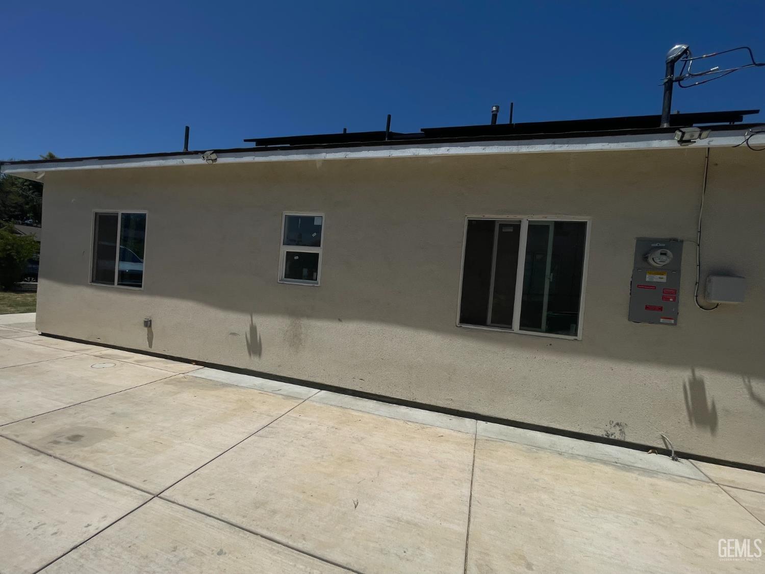 1012 Feliz Drive — photo 4