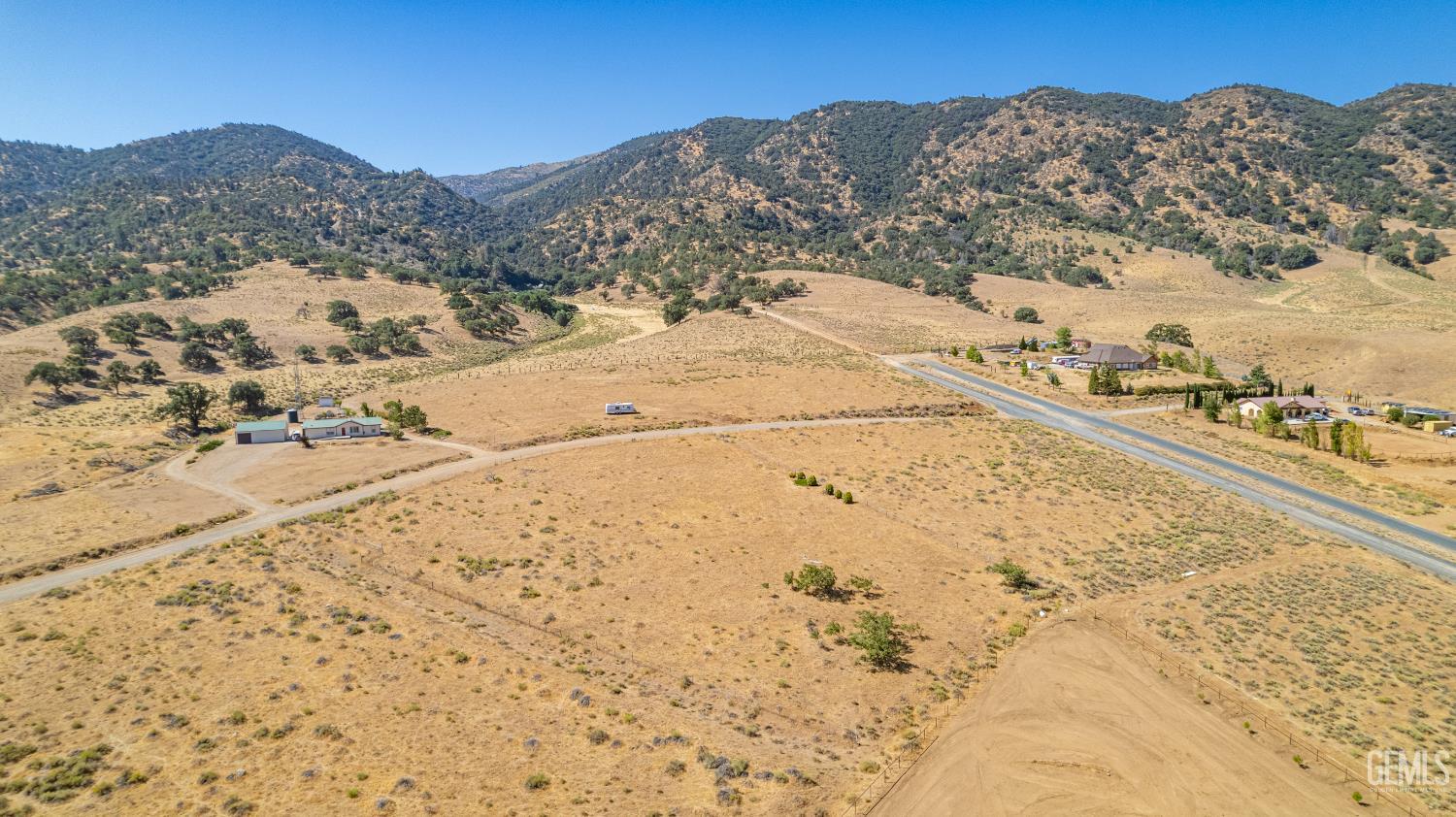 Comanche Drive — photo 4