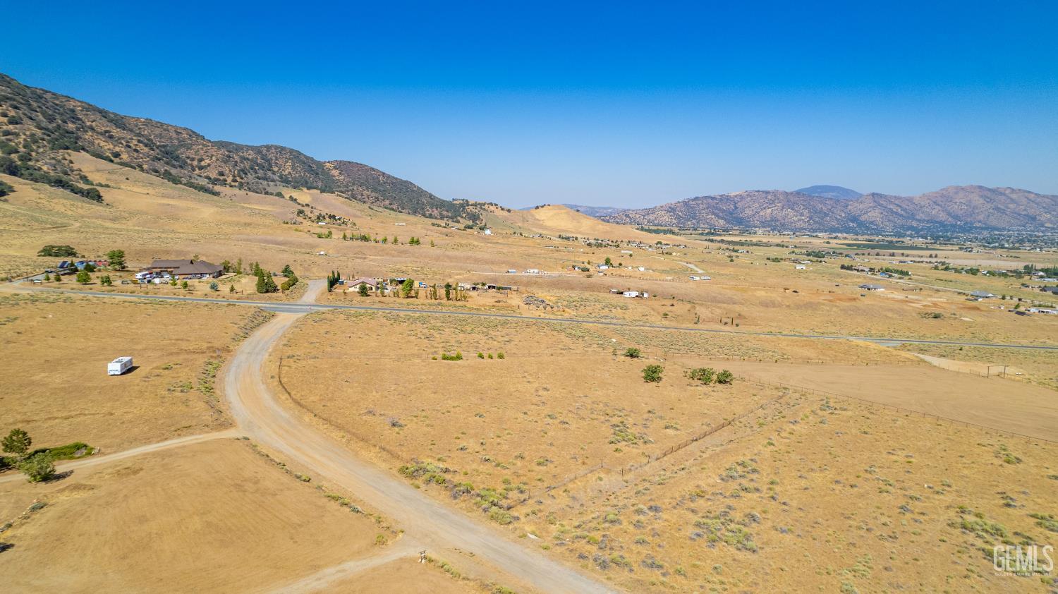 Comanche Drive — photo 3