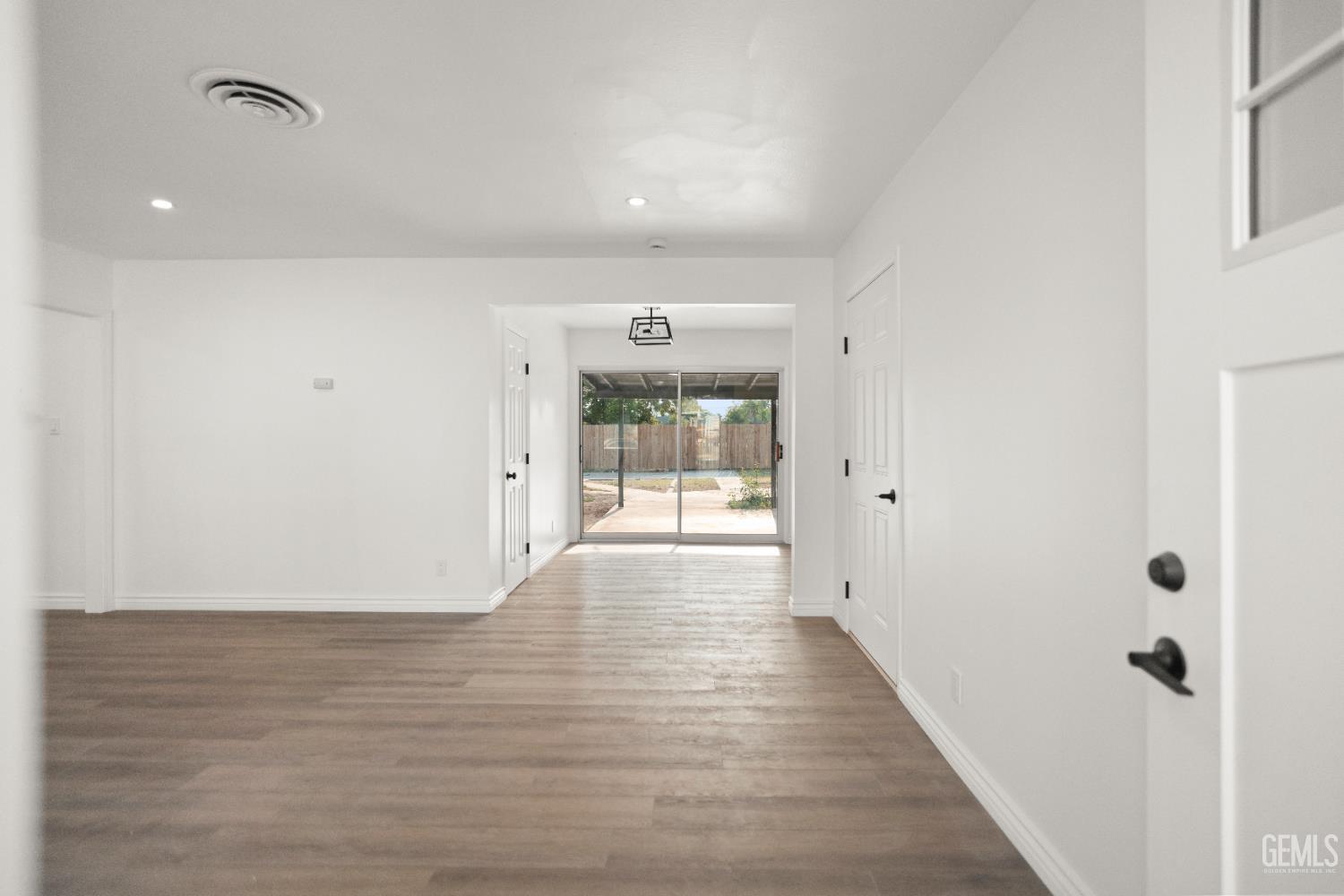 918 Blossom Street, Bakersfield, CA 93306 — photo 5
