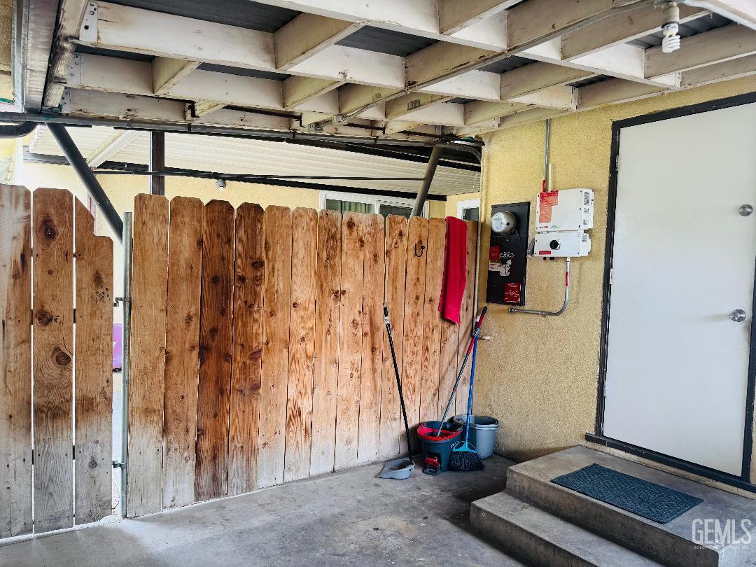 1337 Castaic Avenue — photo 13