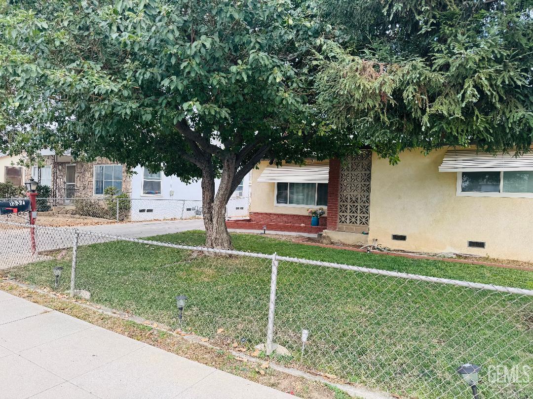 1337 Castaic Avenue — photo 4