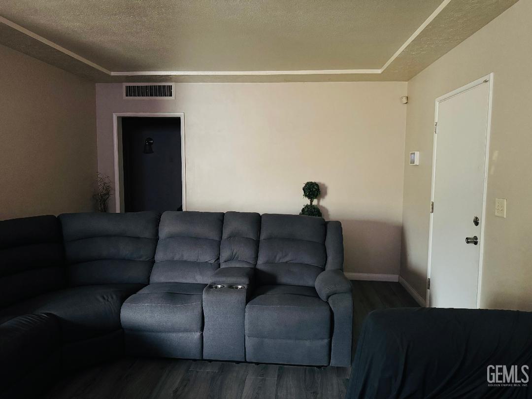 1337 Castaic Avenue — photo 27