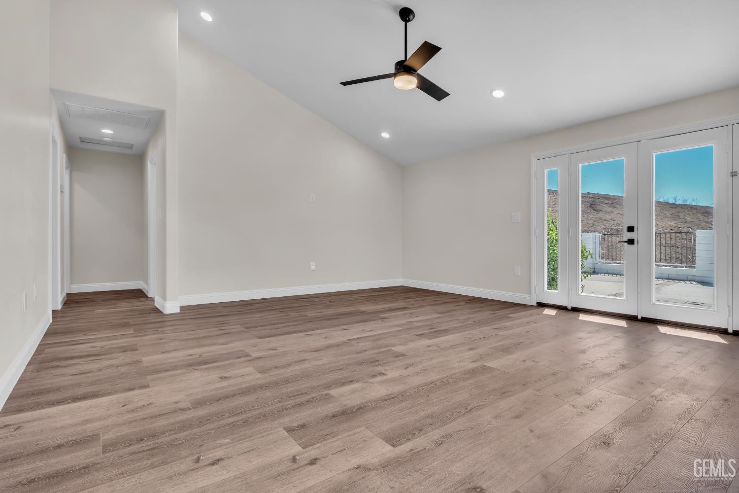 12524 Chanute Street, Pacoima, CA 91331 — photo 10