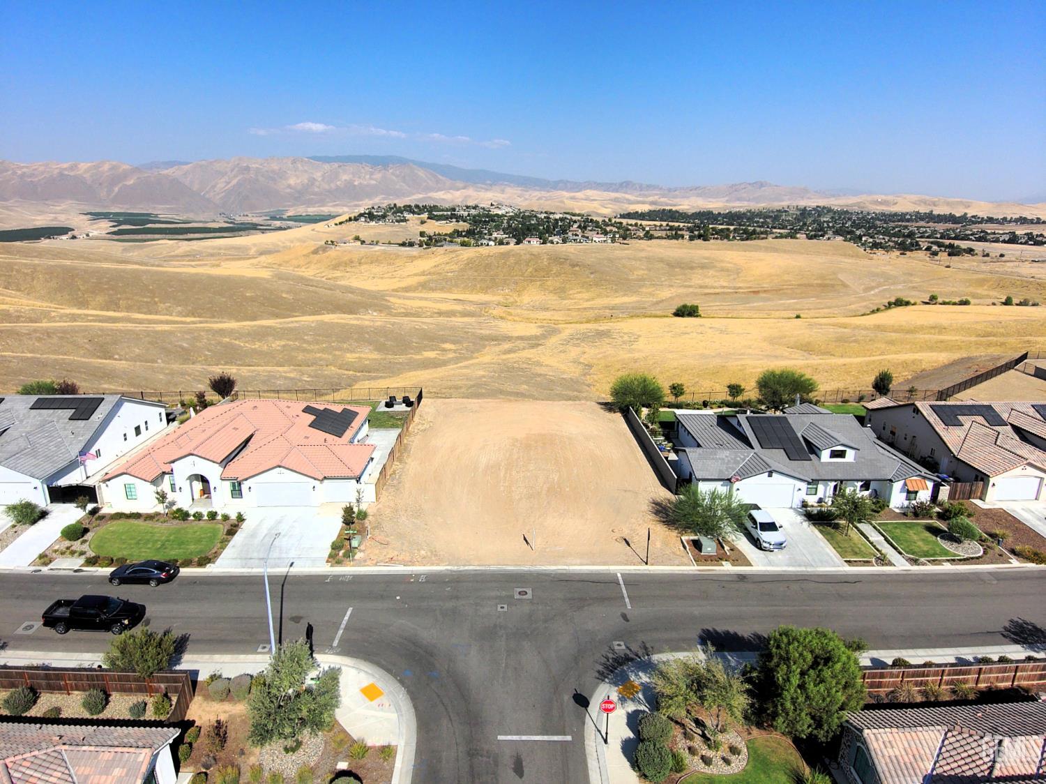 6825 Aquamarine Drive — photo 7