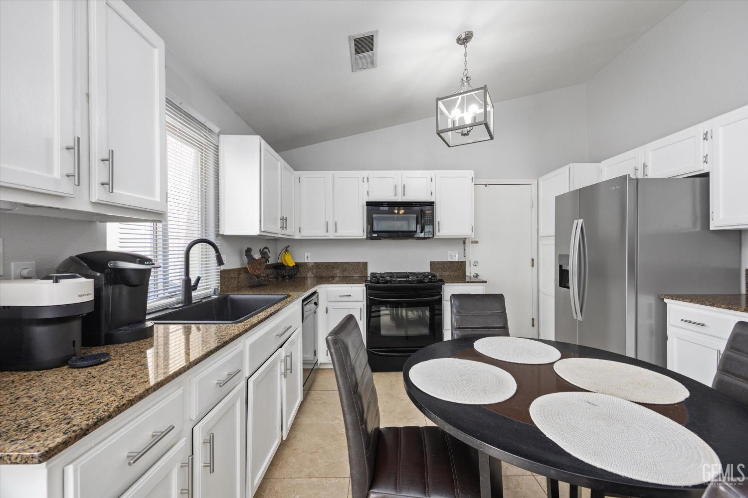 7511 Stone Breakers Avenue — photo 17