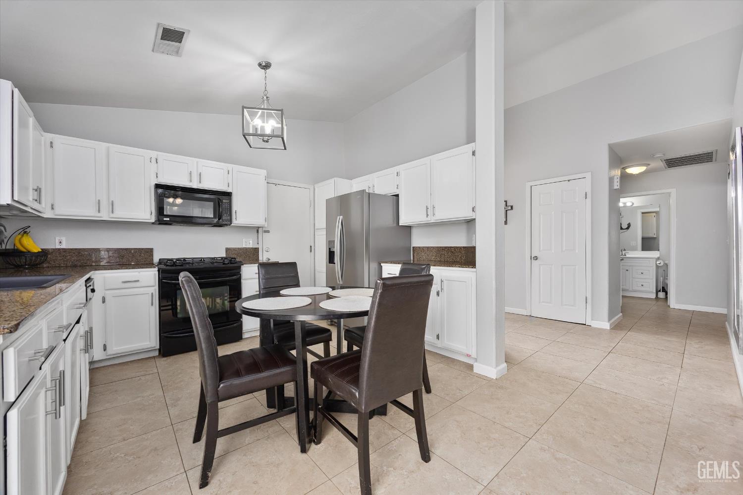7511 Stone Breakers Avenue — photo 18