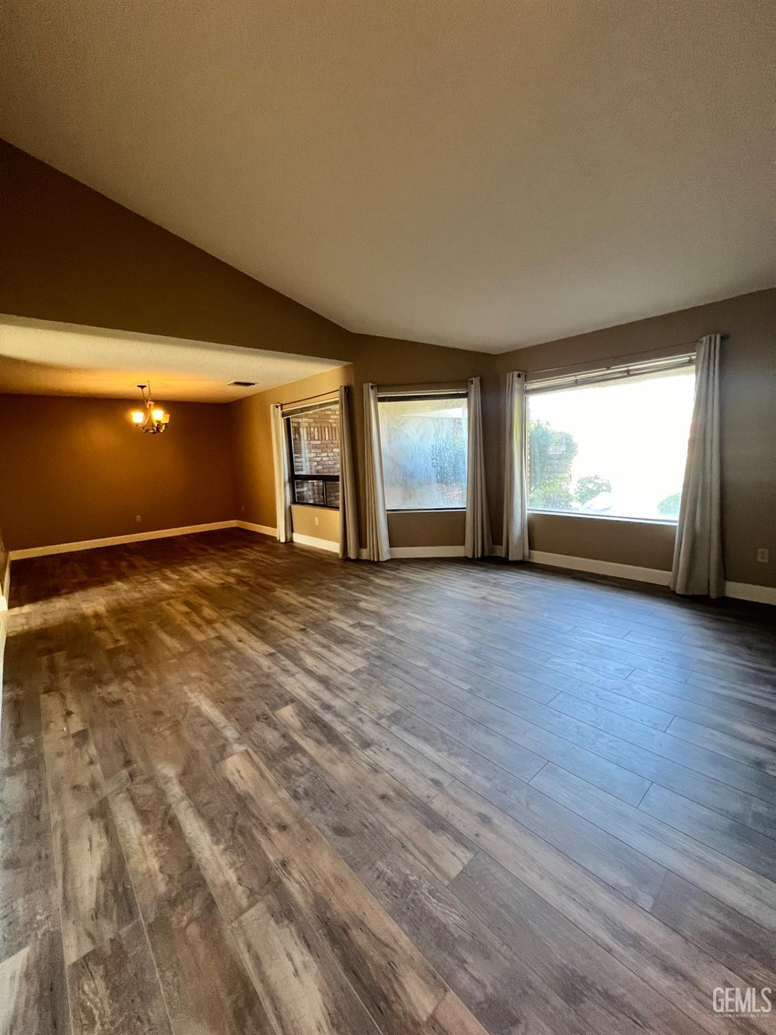 5306 Deville Court — photo 8