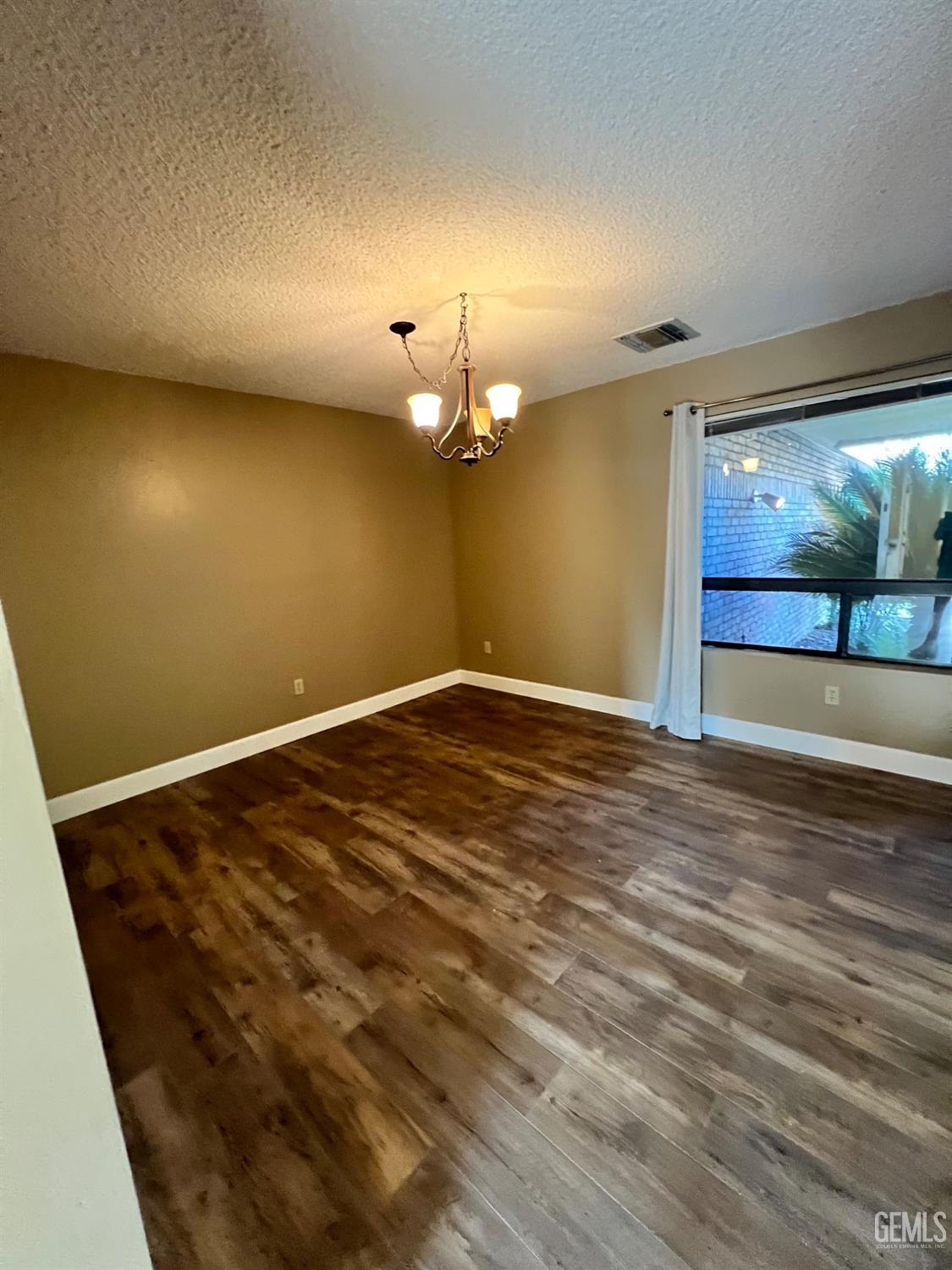 5306 Deville Court — photo 9