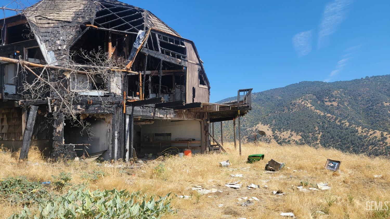 29501 Deertrail Drive — photo 3