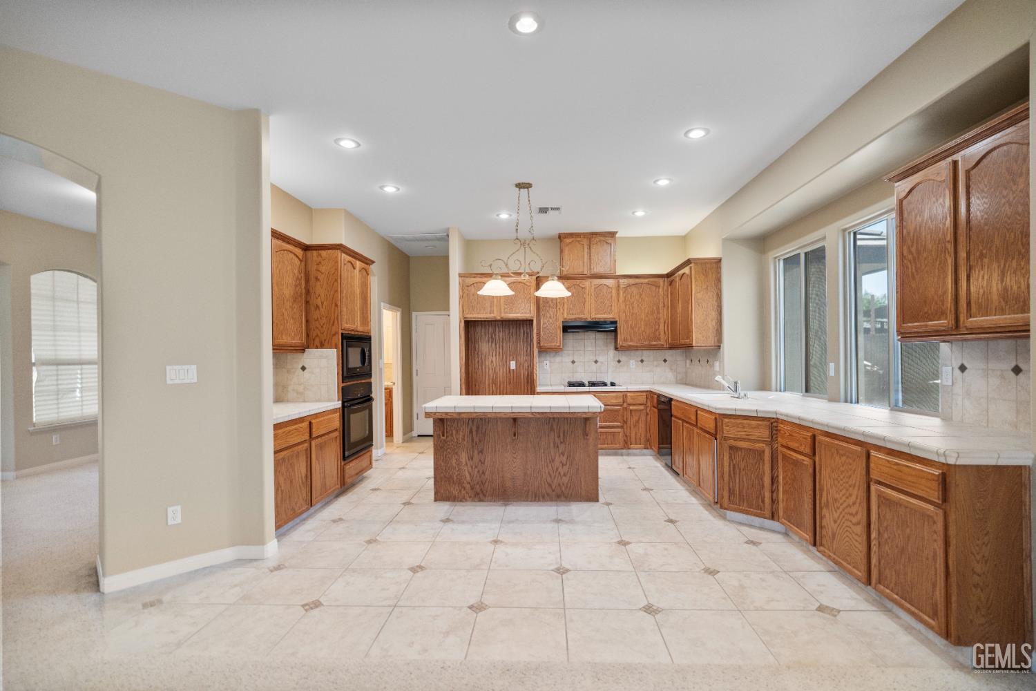 4614 Crosshaven Avenue, Bakersfield, CA 93313 — photo 21