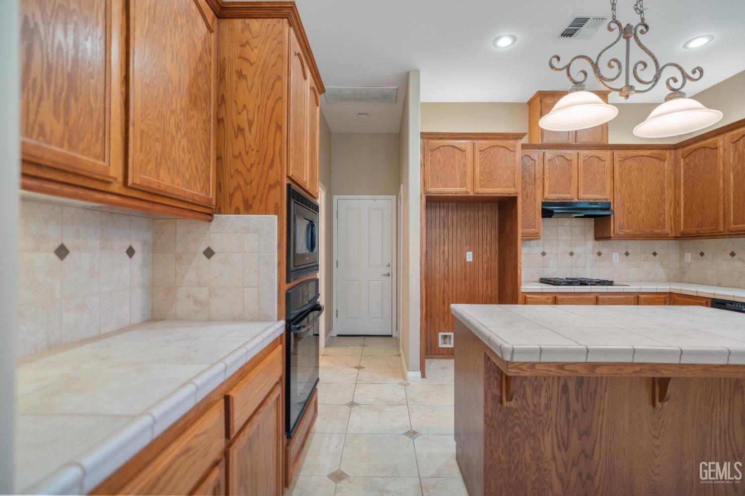 4614 Crosshaven Avenue, Bakersfield, CA 93313 — photo 27