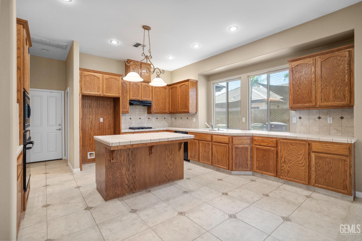 4614 Crosshaven Avenue, Bakersfield, CA 93313 — photo 22