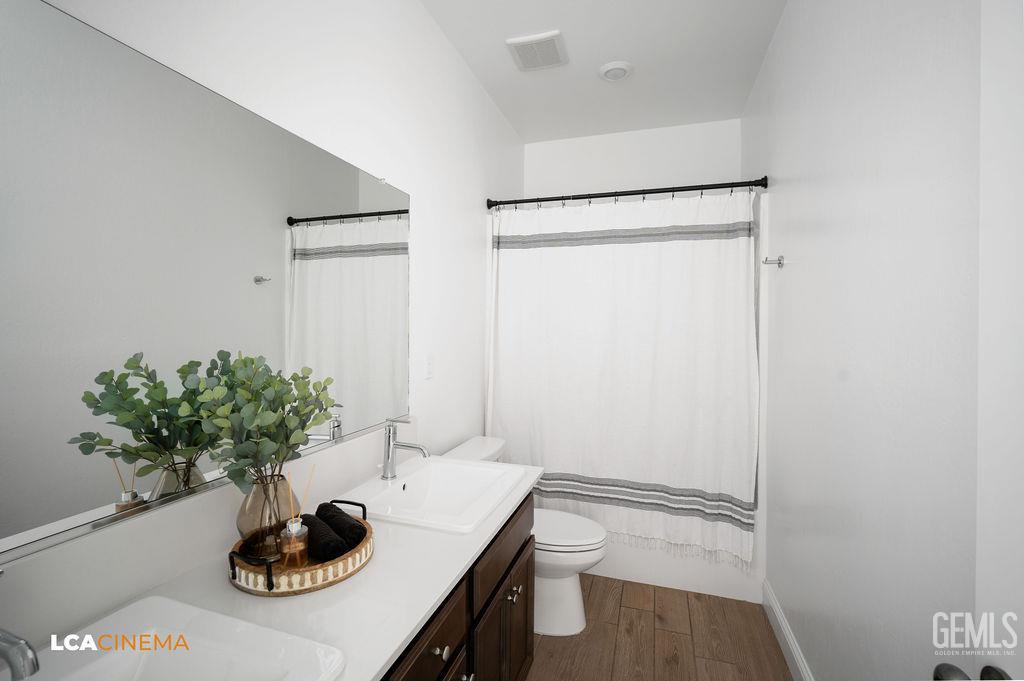 3301 Whispering Brook Lane, Shafter, CA 93263 — photo 15