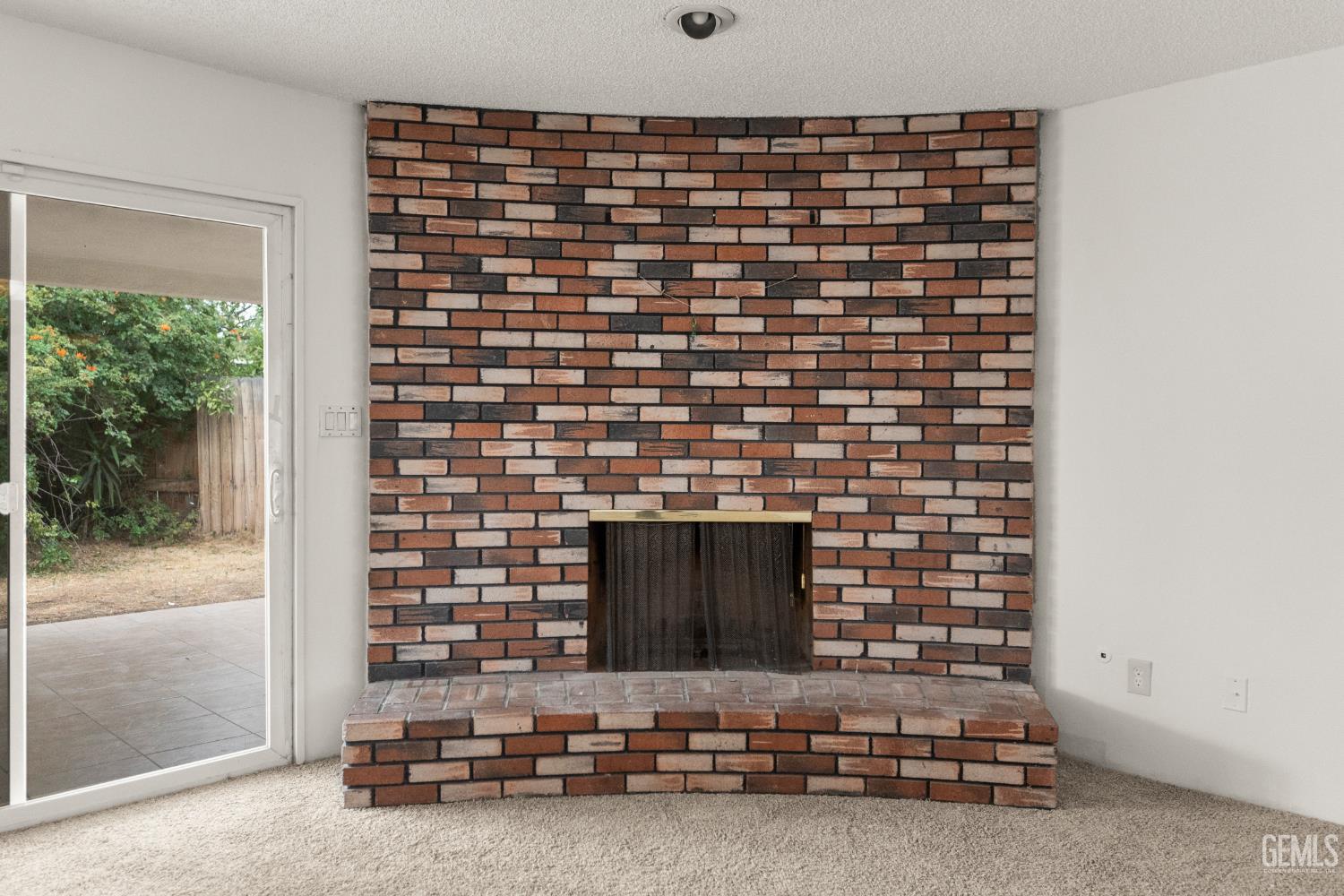 2504 Sutton Place — photo 21