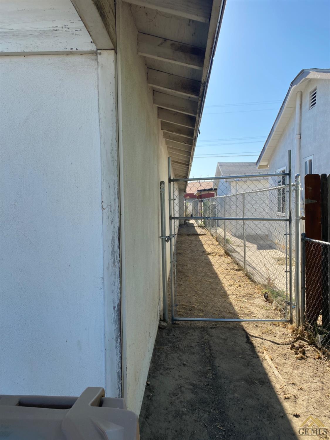 506 Eye Street — photo 37