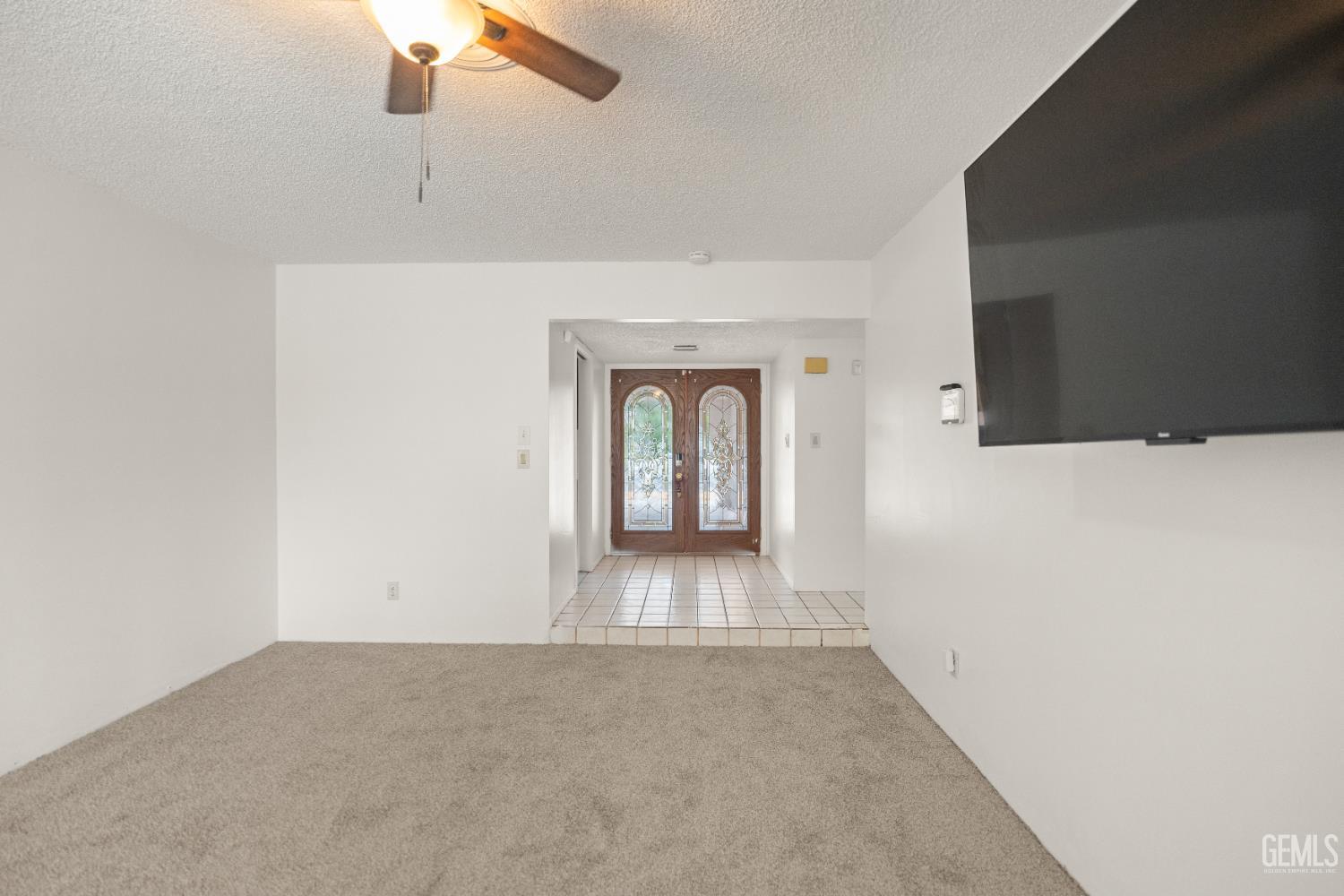 2504 Sutton Place — photo 8
