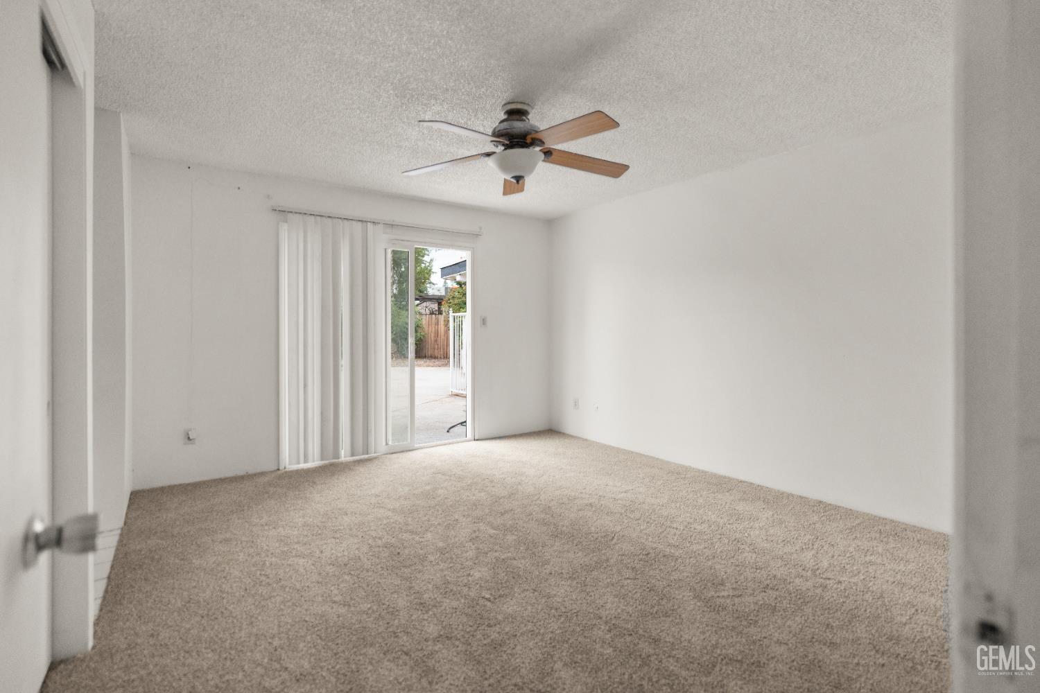 2504 Sutton Place — photo 25