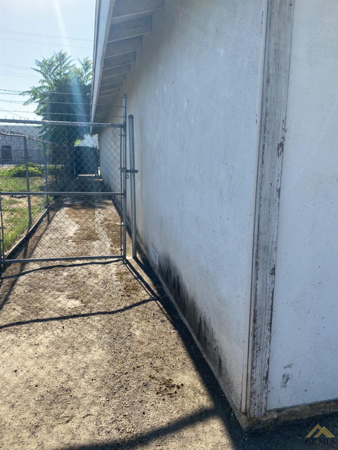 506 Eye Street — photo 33