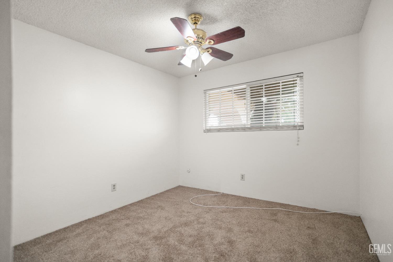 2504 Sutton Place — photo 22
