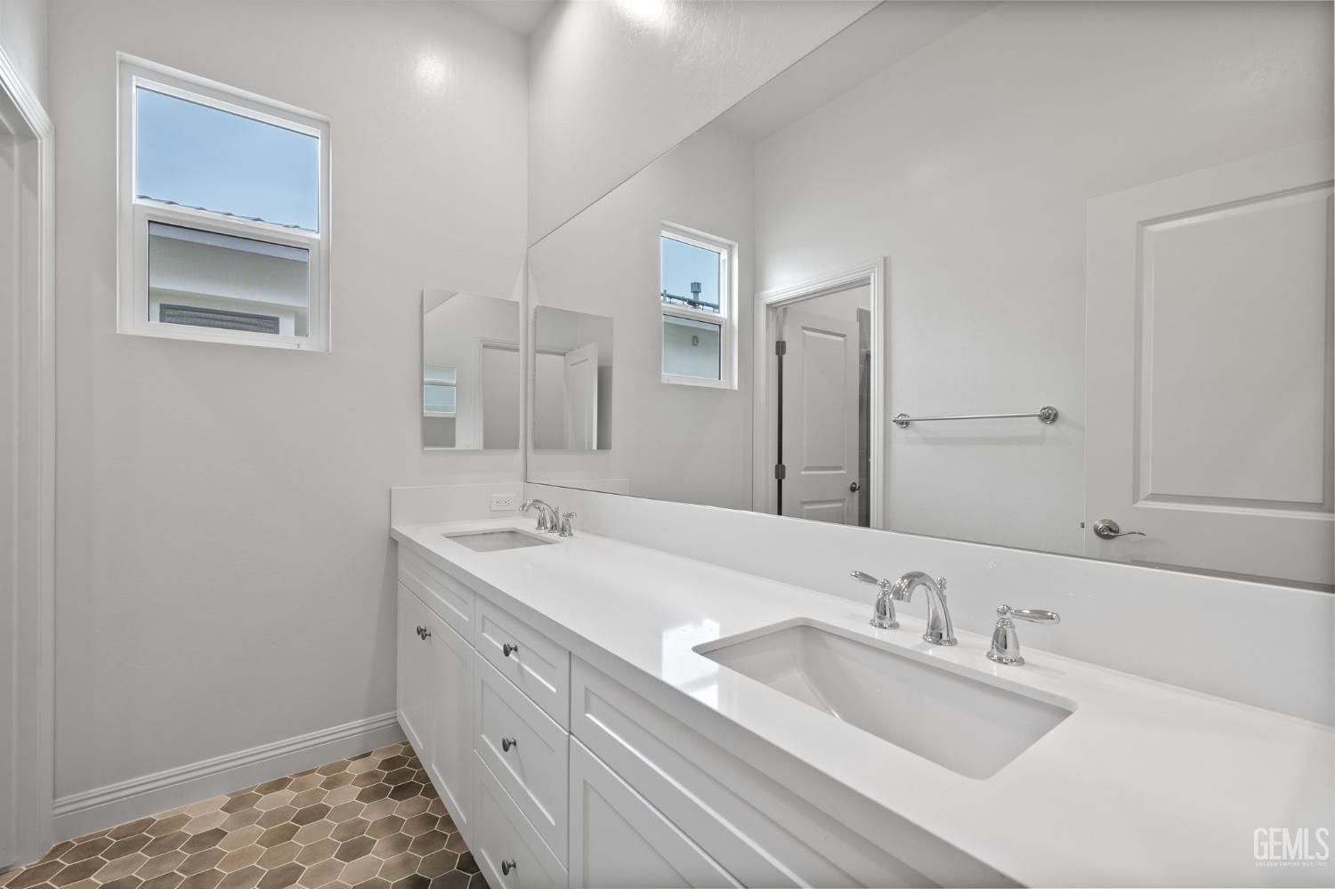 3711 Pathway Court — photo 39
