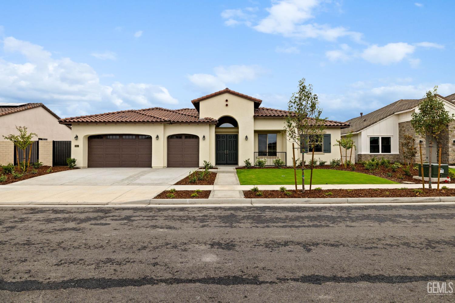 Photo of 3612 Pathway Court, Bakersfield, CA 93311