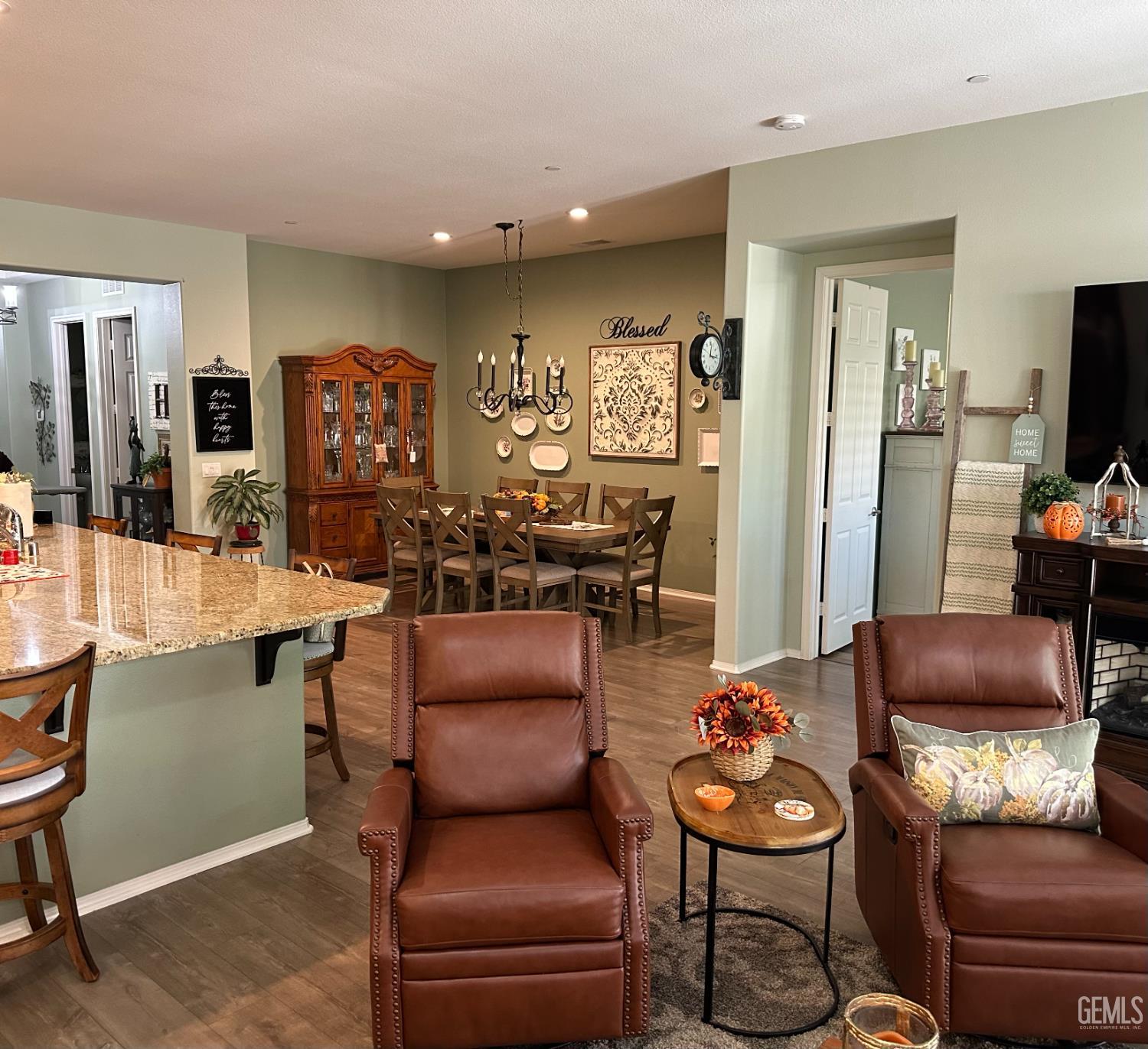 10026 Besancon Way — photo 28