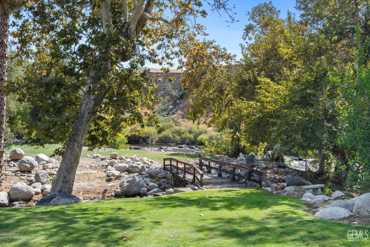 14025 Yokuts Lane — photo 52