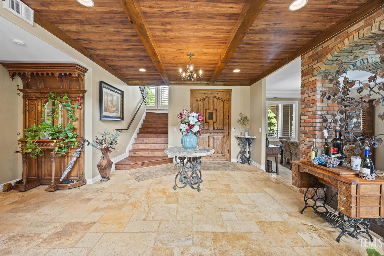 14025 Yokuts Lane — photo 7