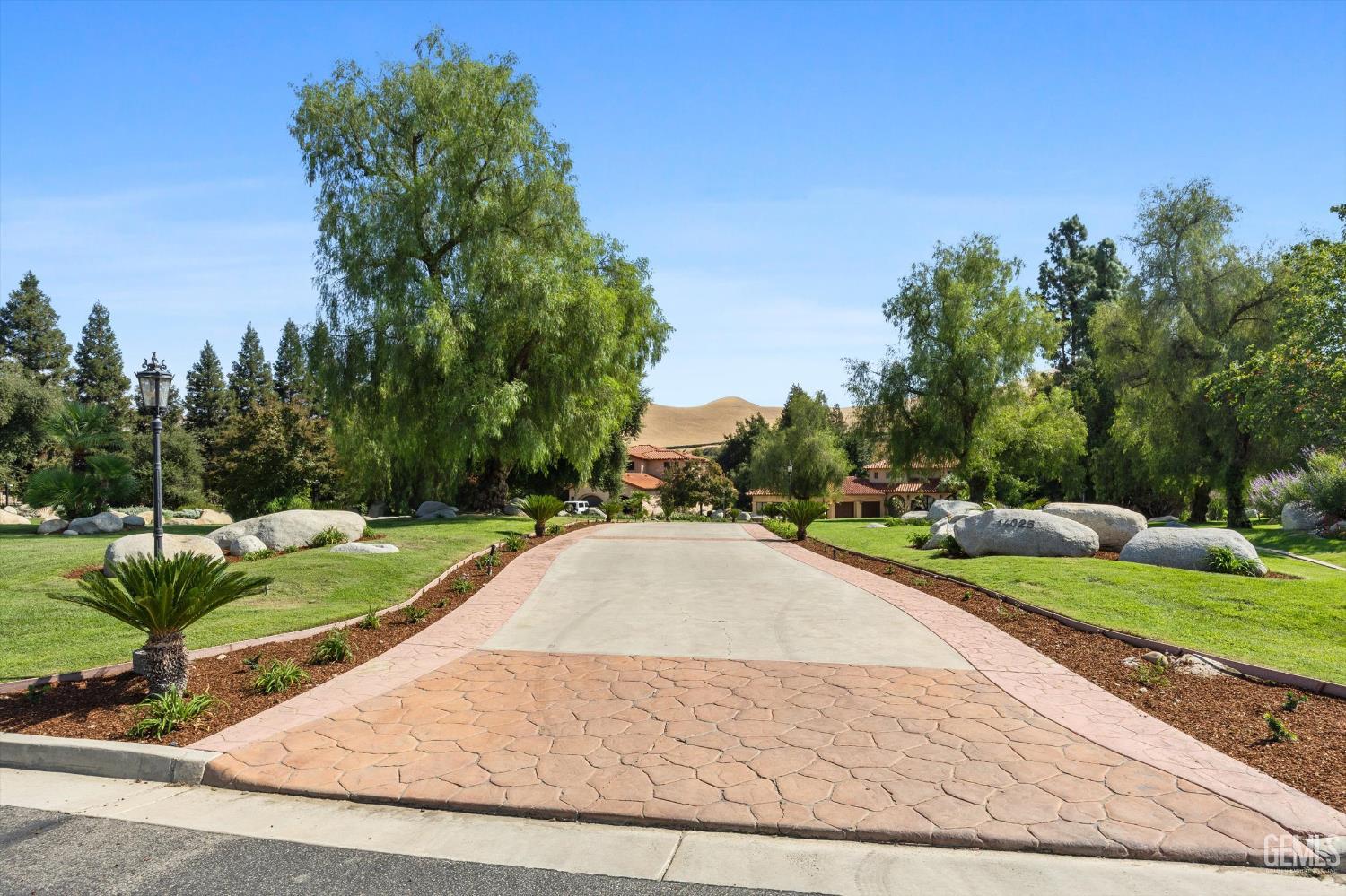 14025 Yokuts Lane — photo 4