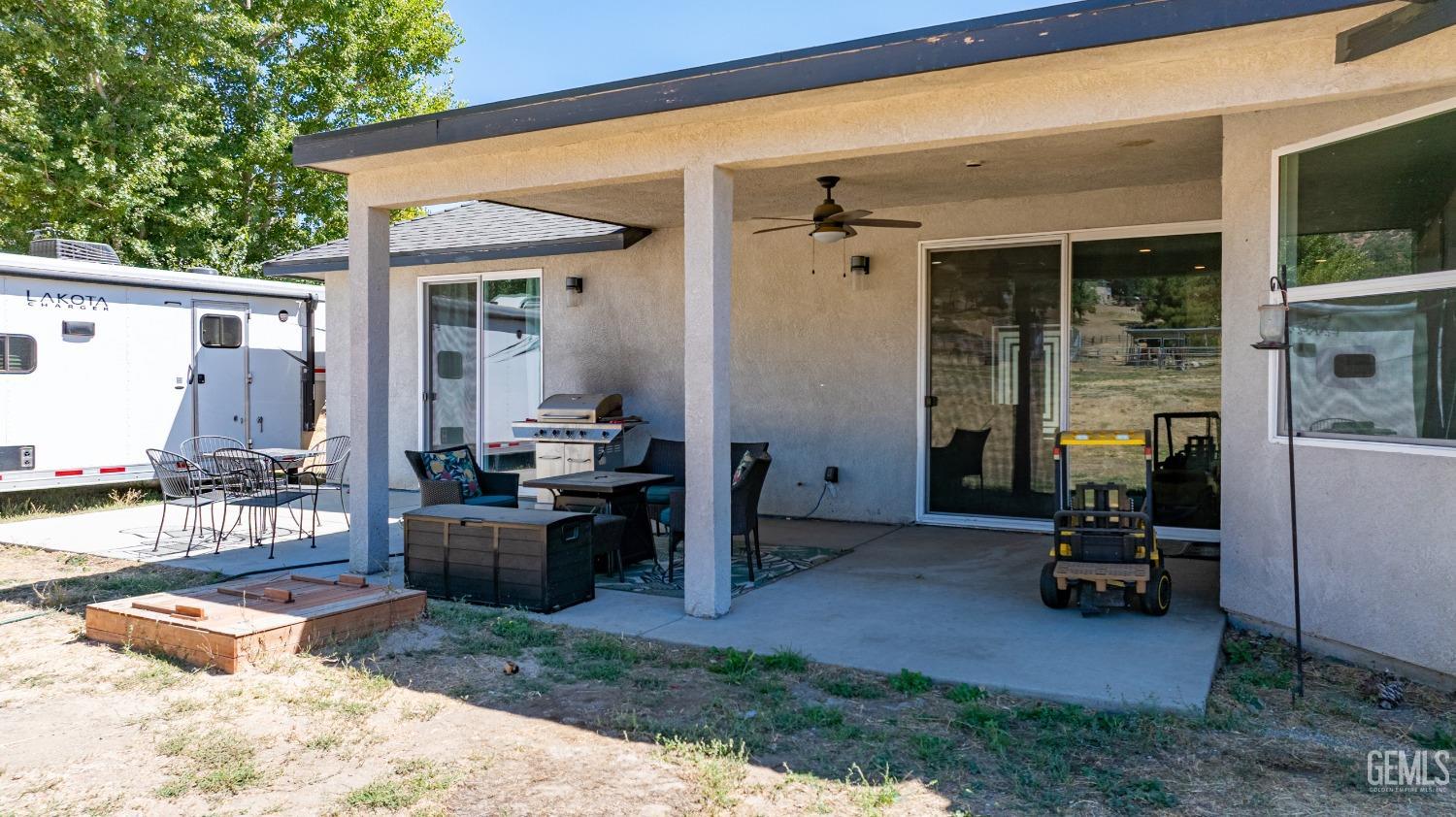 28551 Bear Valley Road — photo 34
