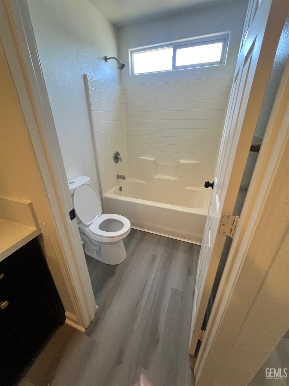 126 Clyde Street — photo 25