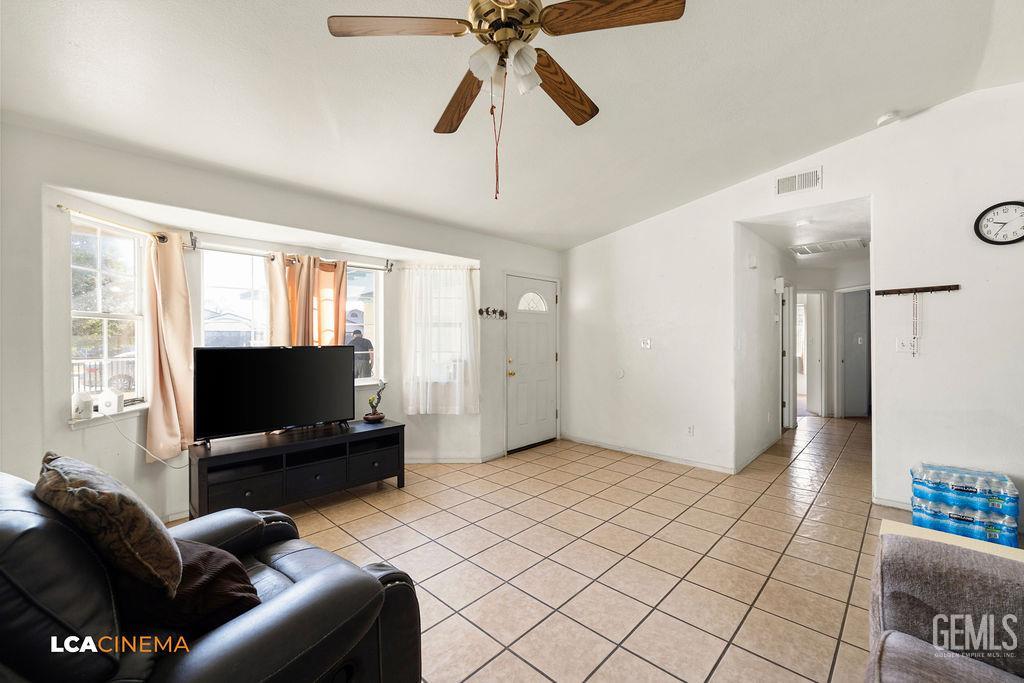 539 11th Street, Mc Farland, CA 93250 — photo 5
